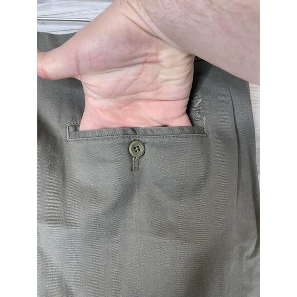 IZOD PerformX Pants Mens 36x32 Green Water Resistant Wrinkle Free Pleated Chino - Picture 8 of 14